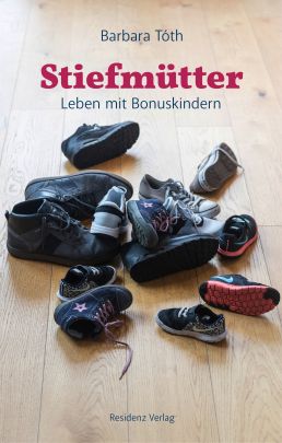 Coverabbildung von "Stiefmütter"