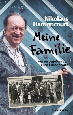 Coverabbildung von "My family"